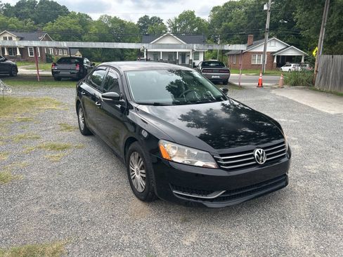 Used 2014 Volkswagen Passat 2.5 S FWD image 6