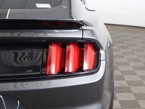 Used 2017 Ford Mustang Shelby GT350 RWD image 14