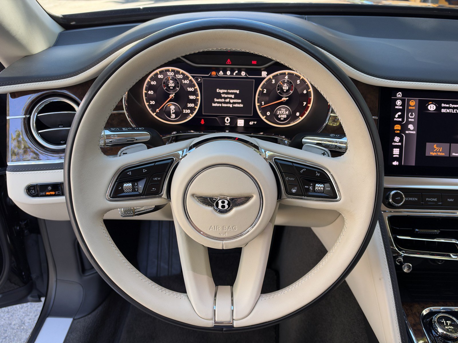 Certified 2023 Bentley Flying Spur V8 AWD/4WD image 18