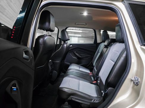 Used 2017 Ford Escape Titanium image 23