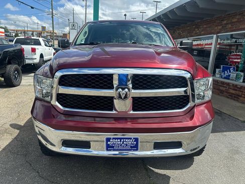 Used 2019 RAM 1500 Classic SLT AWD/4WD image 5