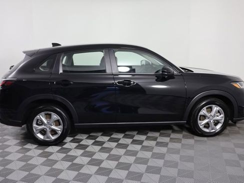 Certified 2025 Honda HR-V LX image 9