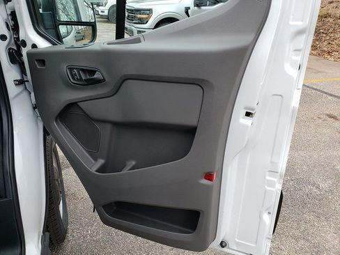 New 2025 Ford Transit 250 Low Roof image 18