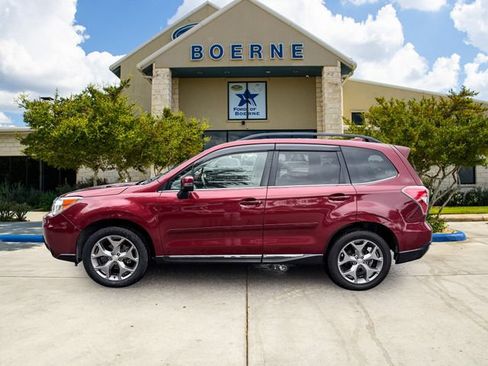 Used 2016 Subaru Forester 2.5i Touring AWD/4WD image 2