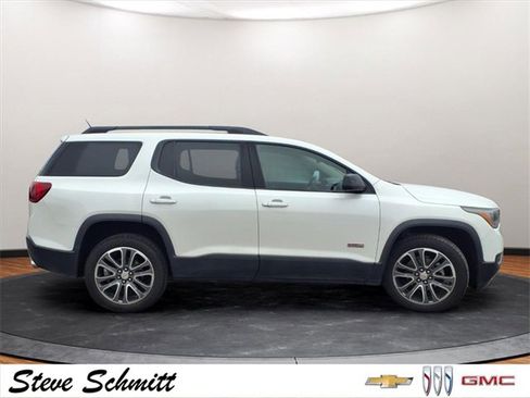 Used 2017 GMC Acadia SLT image 30