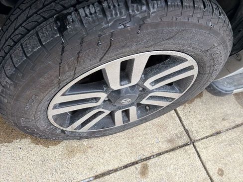 Used 2016 Toyota 4Runner Limited image 6