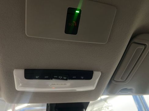 New 2025 Nissan Versa SR image 54