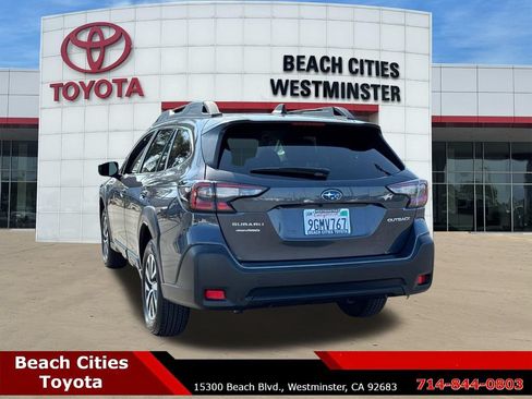 Used 2024 Subaru Outback Premium AWD/4WD image 9