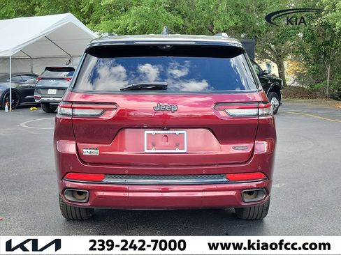Used 2023 Jeep Grand Cherokee L Summit w/ Advanced Protech Group IV AWD/4WD image 5