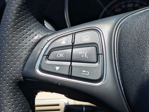 Used 2018 Mercedes-Benz C 300 Sedan image 24