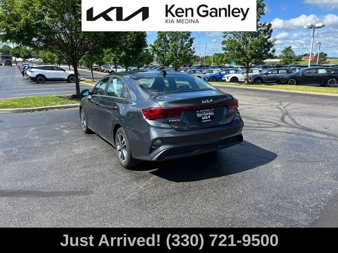 Certified 2024 Kia Forte LXS FWD image 7