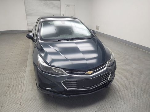 Used 2017 Chevrolet Cruze LT w/ Convenience Package FWD image 14