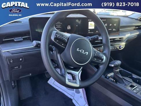 Used 2025 Kia K5 LXS image 23