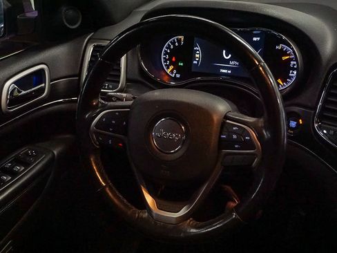 Used 2020 Jeep Grand Cherokee Limited w/ Luxury Group II image 16