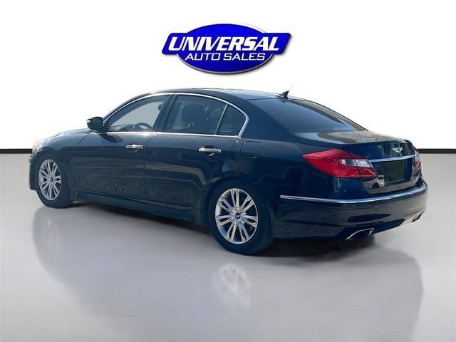 Used 2014 Hyundai Genesis 3.8 RWD image 5