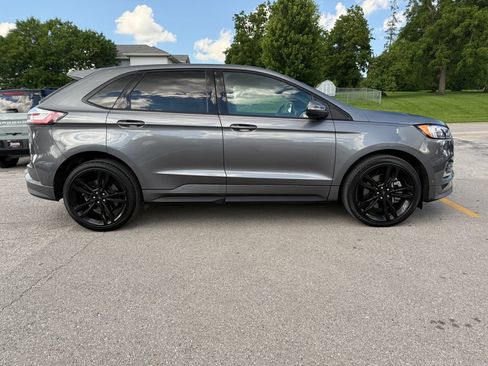Used 2023 Ford Edge ST w/ Equipment Group 401A AWD/4WD image 4