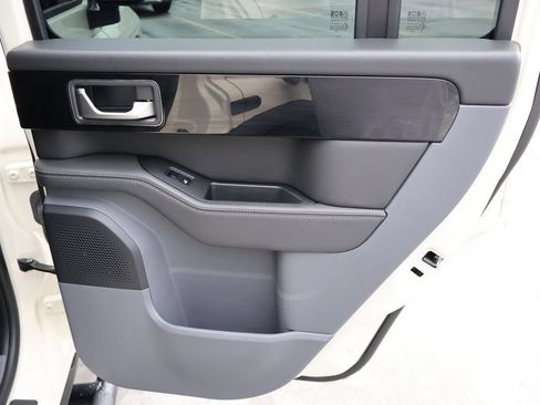 Used 2025 INEOS Grenadier AWD/4WD image 19