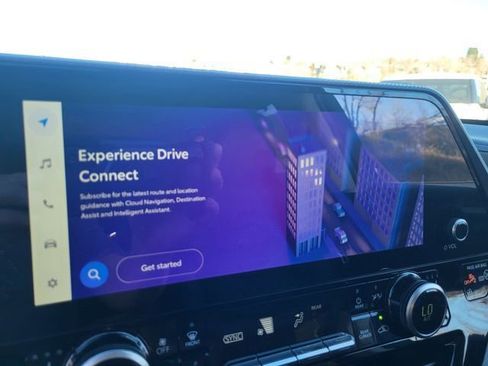 New 2026 Toyota Highlander Platinum image 25