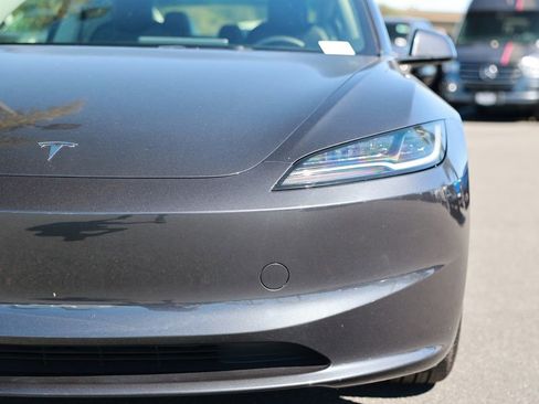 Used 2024 Tesla Model 3 Standard Range RWD image 5