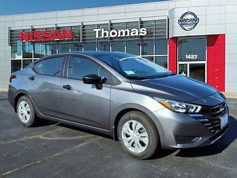 Certified 2025 Nissan Versa S w/ Trunk Package image 1