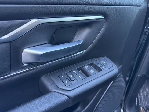 New 2026 RAM 1500 Big Horn AWD/4WD image 12
