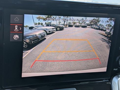 Certified 2023 Kia Sorento LX image 22