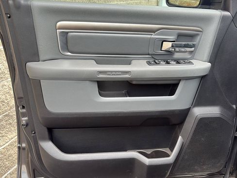 Used 2017 RAM 1500 Big Horn AWD/4WD image 4