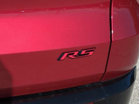 Used 2024 Chevrolet Traverse RS FWD image 13