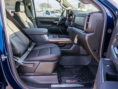 New 2026 Chevrolet Silverado 2500 LT w/ Trail Boss Package image 16