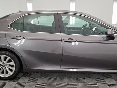 Used 2023 Toyota Camry LE image 5