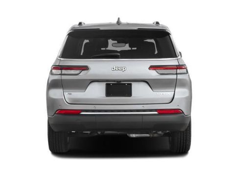 New 2025 Jeep Grand Cherokee L Altitude AWD/4WD image 5