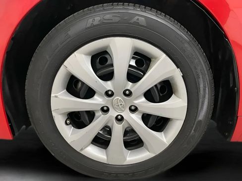 Used 2021 Toyota Corolla LE FWD image 26
