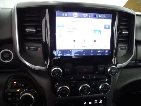 Certified 2022 RAM 1500 Big Horn image 13