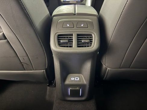 Used 2023 Buick Envision Avenir AWD/4WD image 27