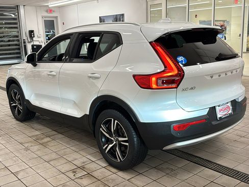 Certified 2023 Volvo XC40 B5 Core w/ Protection Package Premier image 7