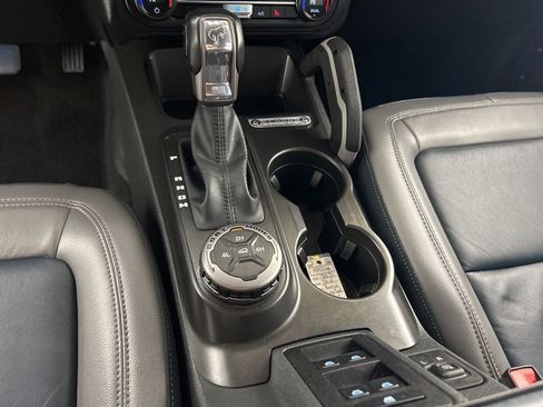 Used 2023 Ford Bronco Outer Banks image 24