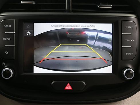 Used 2023 Kia Soul LX FWD image 19