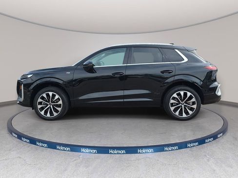 New 2026 Audi Q3 quattro 2.0T AWD/4WD image 8