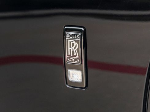 Used 2018 Rolls-Royce Wraith RWD image 15