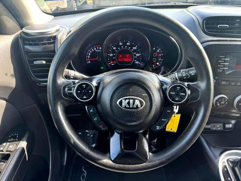 Used 2016 Kia Soul image 19