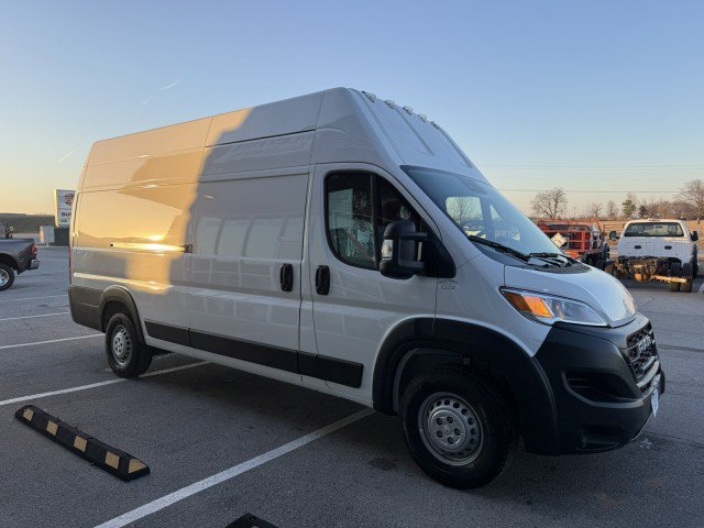 Used 2025 RAM ProMaster 3500 FWD image 4