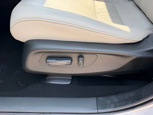 Certified 2024 Honda HR-V EX-L image 23