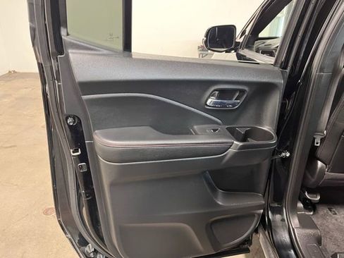 Used 2021 Honda Ridgeline Black Edition image 18