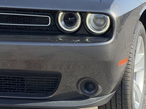 Used 2023 Dodge Challenger SXT RWD image 7