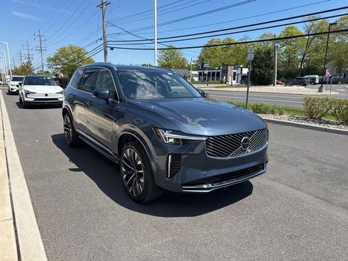 Certified 2025 Volvo XC90 B6 Plus AWD/4WD image 6