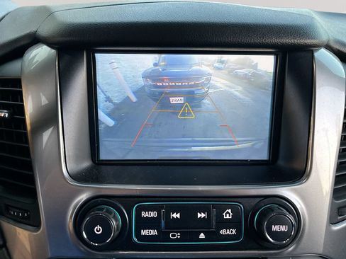 Used 2019 Chevrolet Tahoe LS AWD/4WD image 17