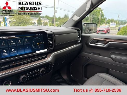 Used 2023 Chevrolet Silverado 1500 LT AWD/4WD image 33