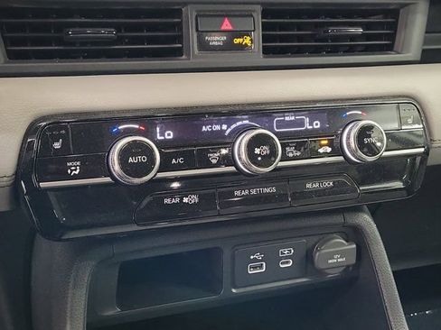 Used 2024 Honda Pilot EX-L image 30