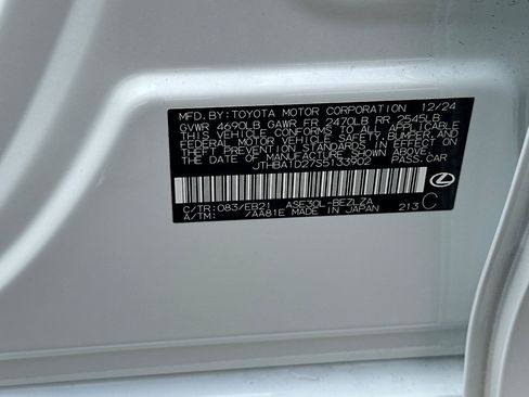 Certified 2025 Lexus IS 300 F Sport RWD image 28