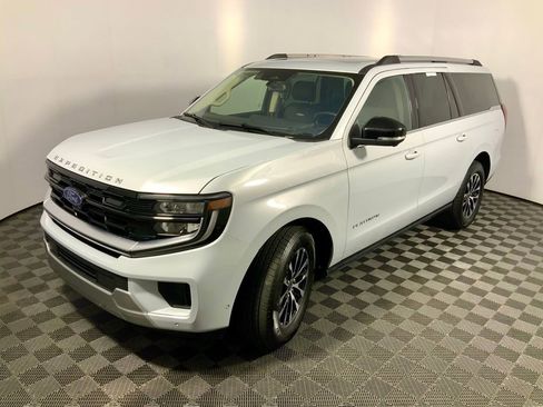Used 2025 Ford Expedition Max Platinum AWD/4WD image 15